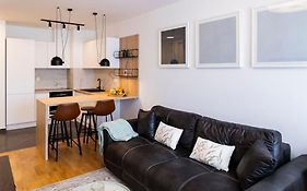 Elegance Infusion By Home Apartments, Free Parking